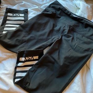 Victoria Secret 3/4 Leggings